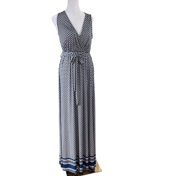 Tua Boutique Blue Floral Vneck Maxi Dress Size Small - Picture 1 of 8